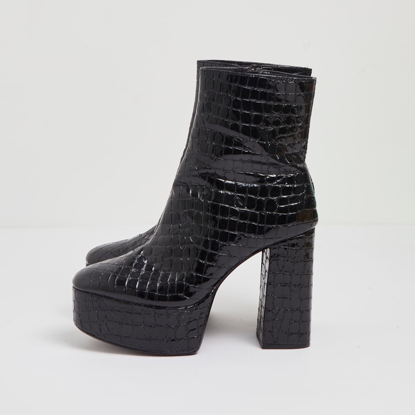 Black 'mock Croc' Platform gogo boots