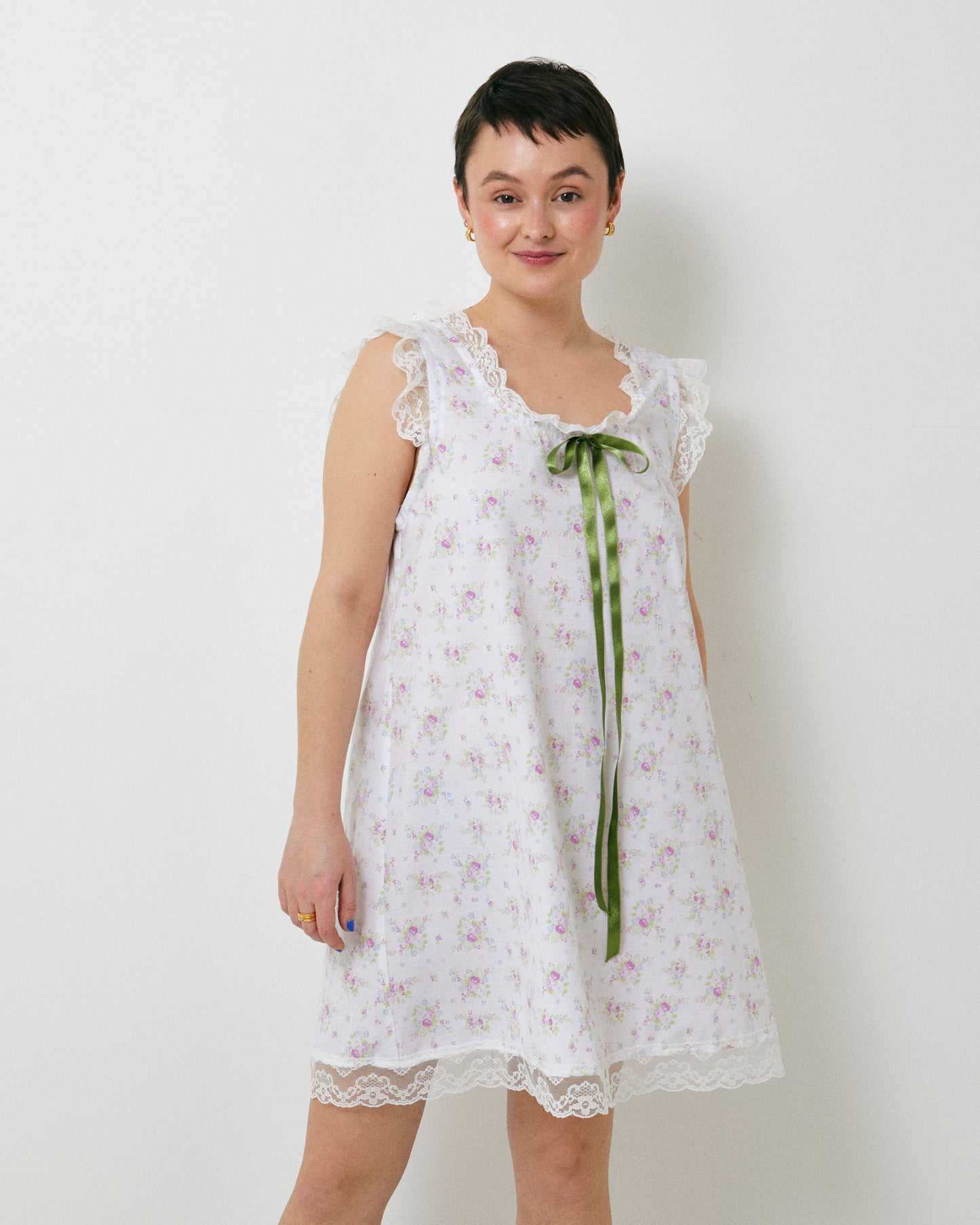 Lana in Ditsy Pink floral with Green bow size S-M