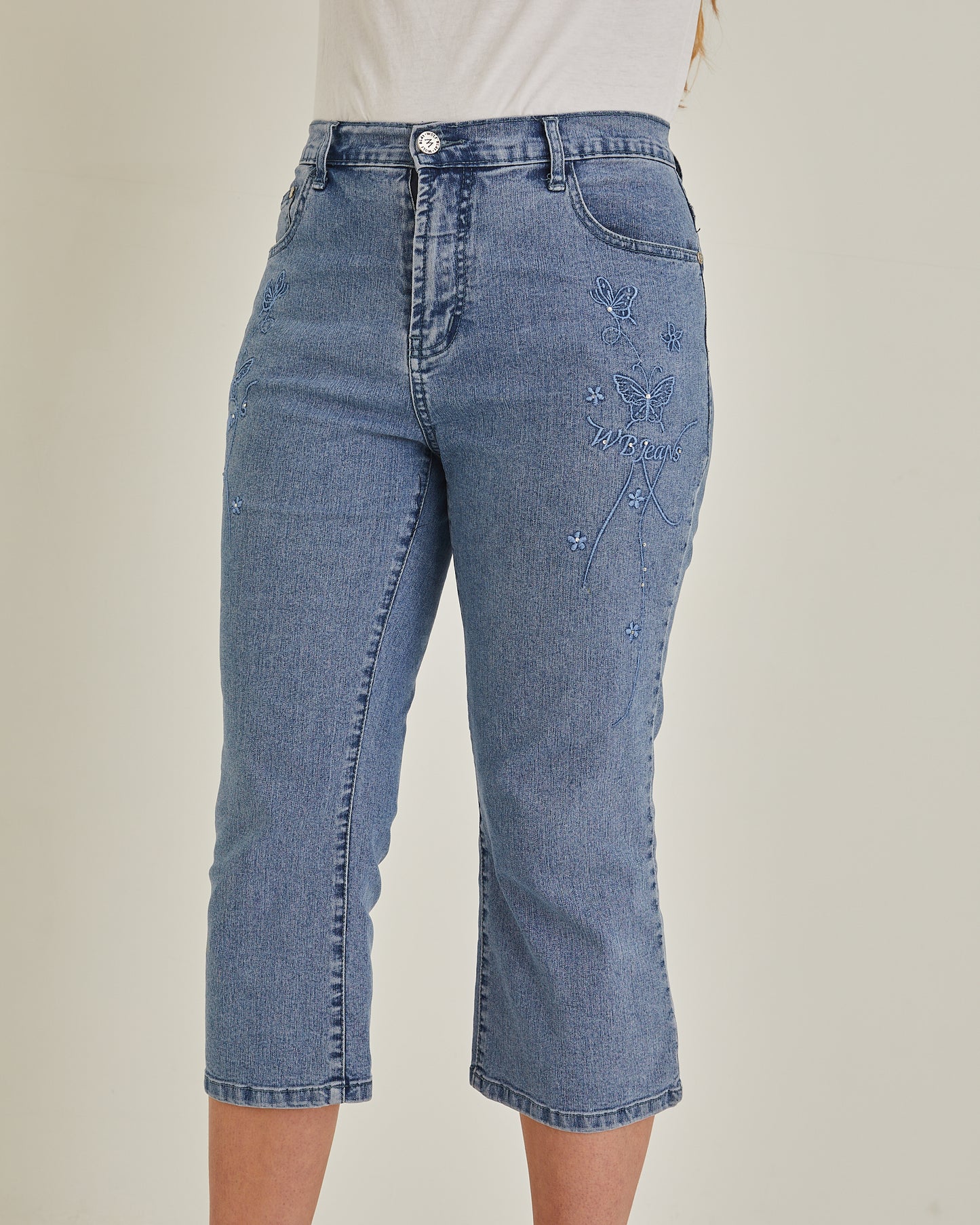 Light Wash Denim Capri Jean Y2K