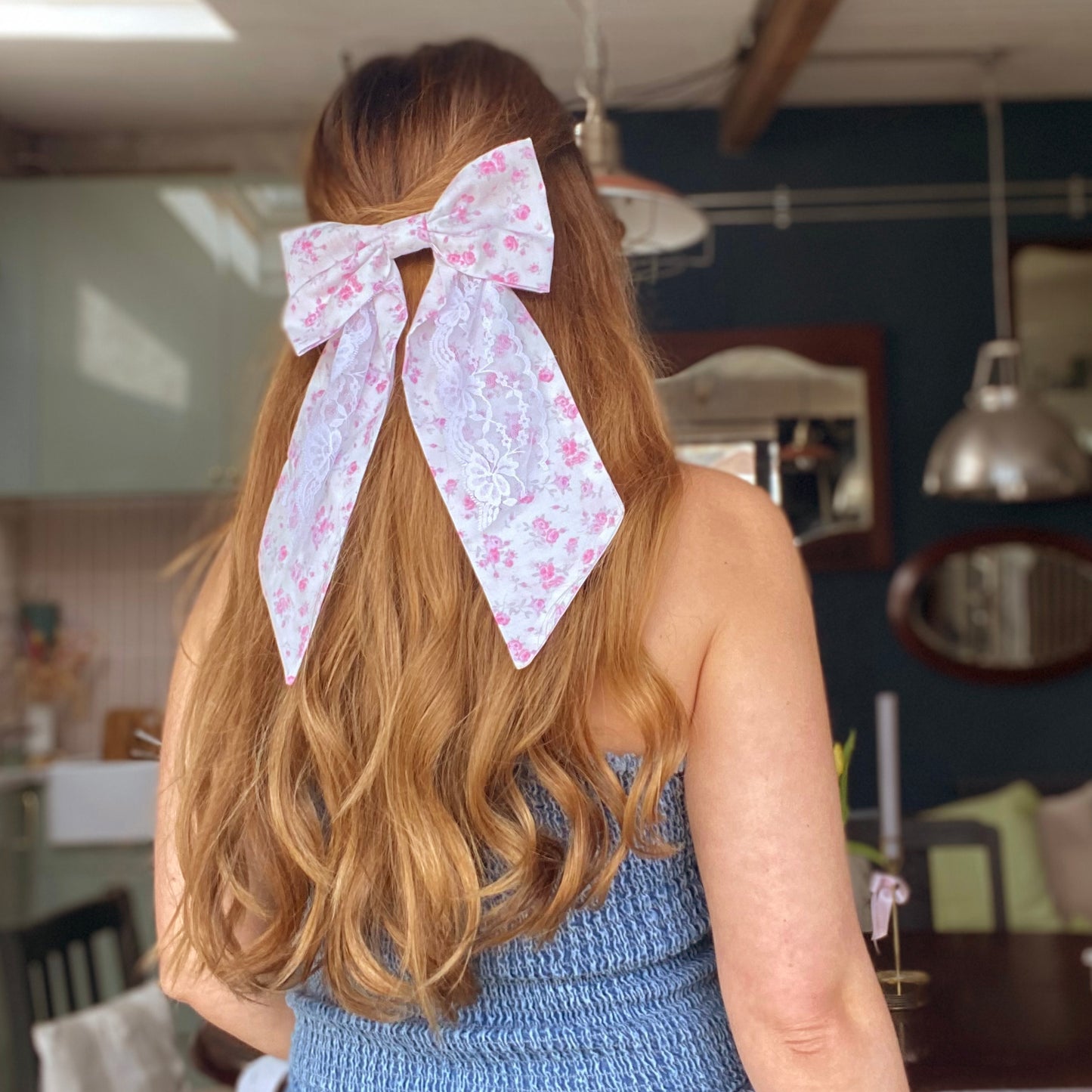 Romantic ditsy print pink bow