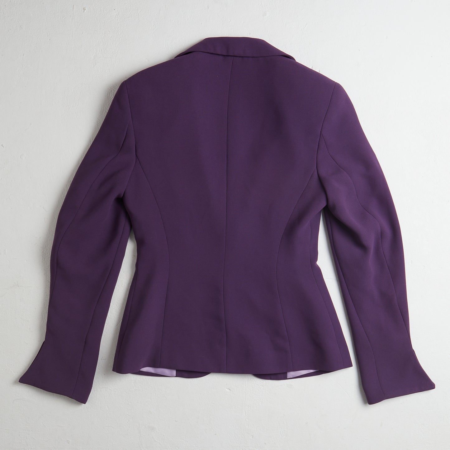 Fitted jacket with fluted split sleeve detail