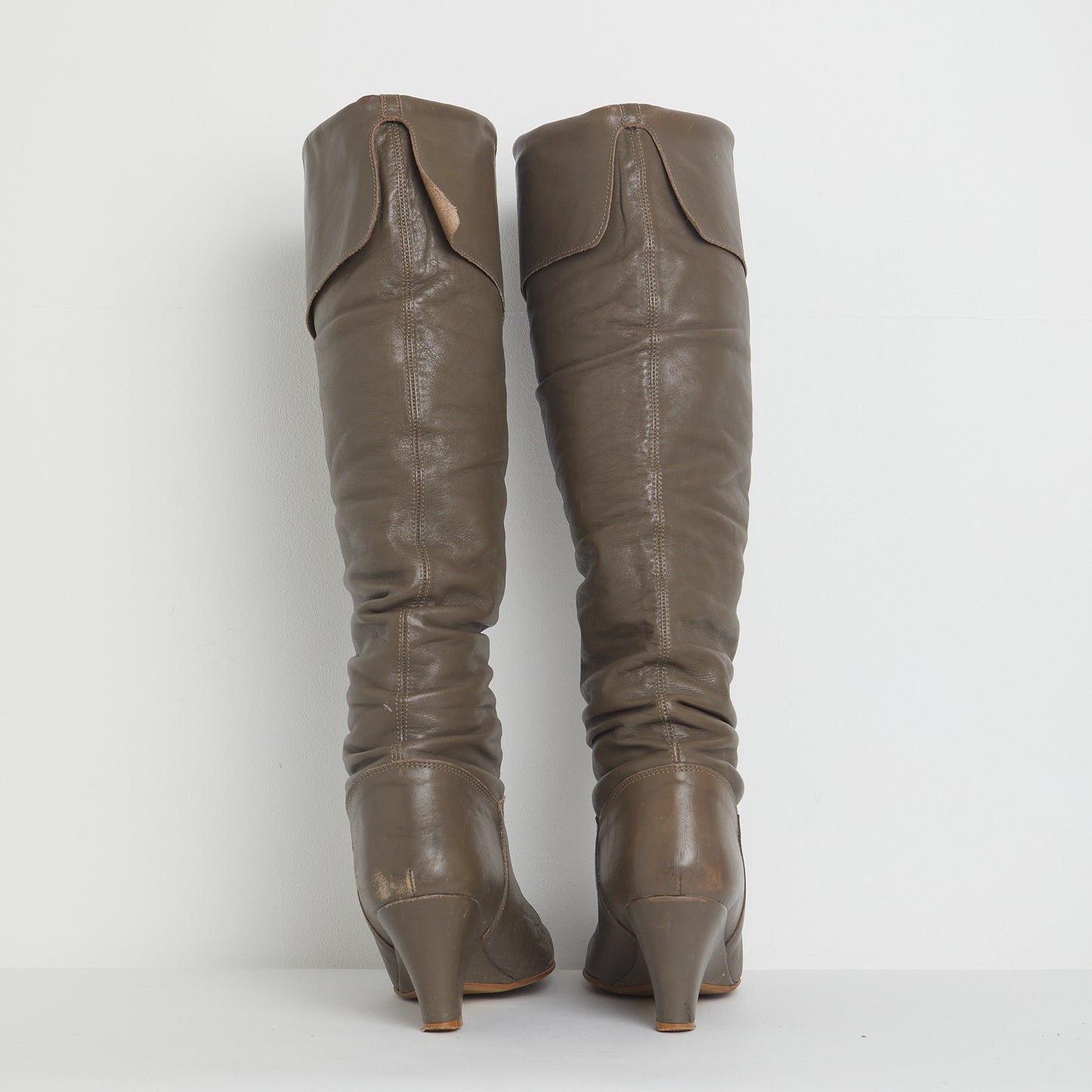 Slouch boots