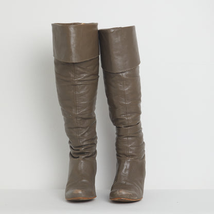 Slouch boots